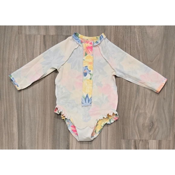 Old Navy Printed Ruffle-Trim Rashguard One-Piece Swimsuit Size 6-12 Months - Picture 4 of 5